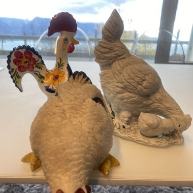 Figurines divers poules coqs