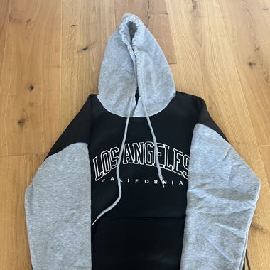 Kaputzenpullover