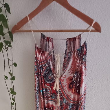 Robe très longue orange à motifs 