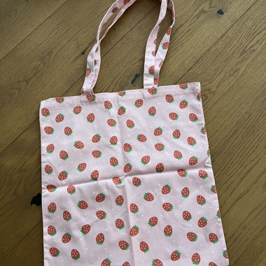 Tote bag en tissu à imprimé fraises