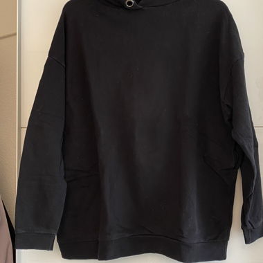 Felpa oversize nera
