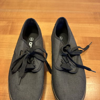 Chaussures OOPS neuves