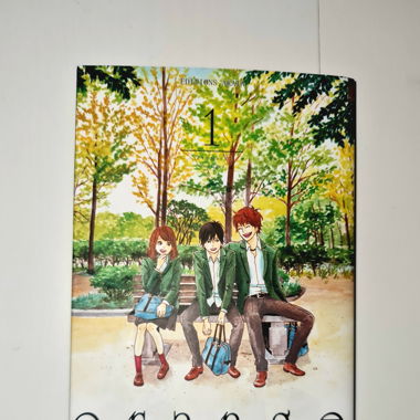Orange Tome 1