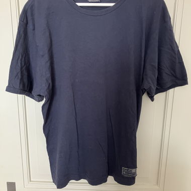 T-shirt blu scuro