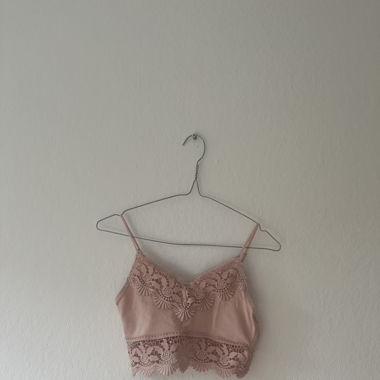 Crop Top mit Spitze