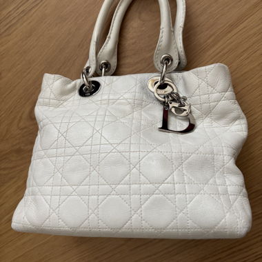 Sac Lady Dior medium, blanc