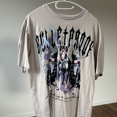 T-shirt beige con motivo
