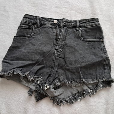 Kurze jeans hose