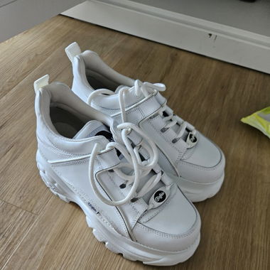 Buffalo white matt 40