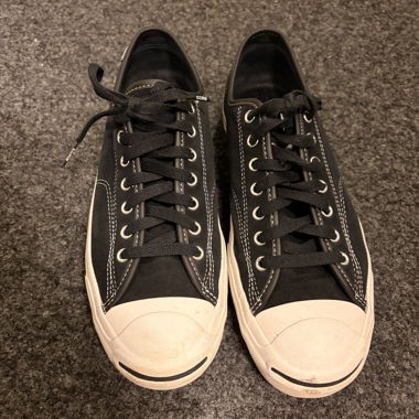 Converse low
