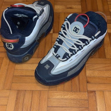 DCSHOECOUSA-Schuhe