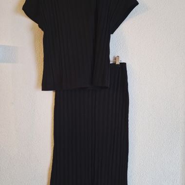 Ensemble en robe plissée noire