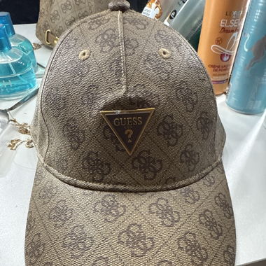 Casquette guess 