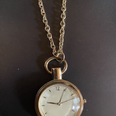 Halskette mit Uhr 
