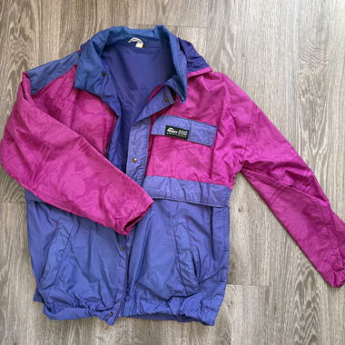 Veste coupe-vent rose et violette