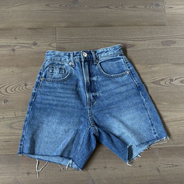 Stradivarius short bleu jean