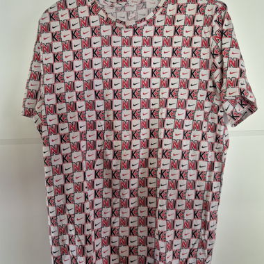 T-Shirt Nike con motivo