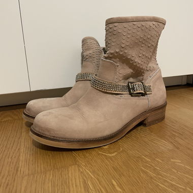 Bottes en cuir marron