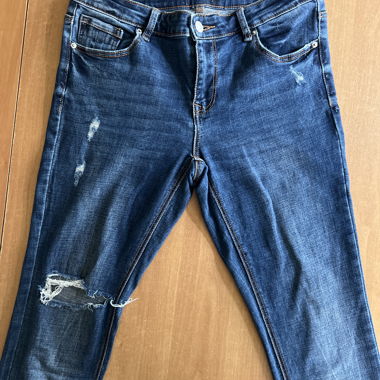 Jeans slim déchiré 