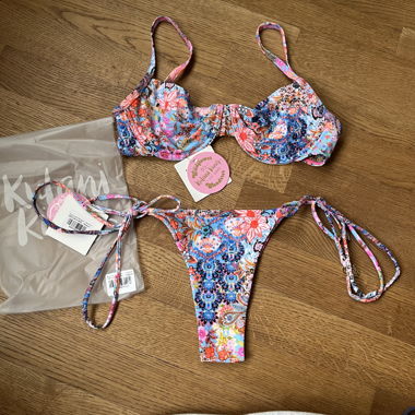 kulani kinis bikini
