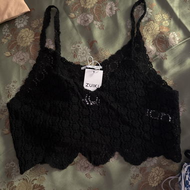 Black lace crop top