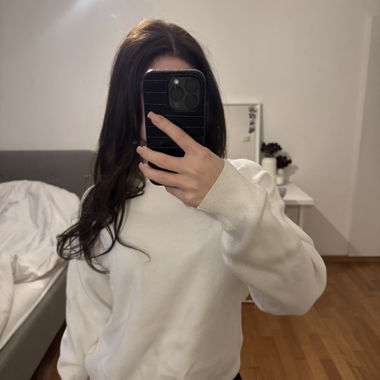 2 weisse Pullover Grösse S