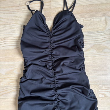 Bershka Etui Kleid Gr.38