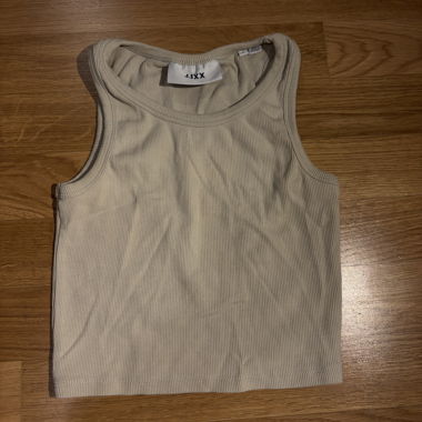 Beige ribbed crop top by JIXX, size S