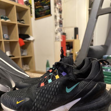Nike Air Max 270