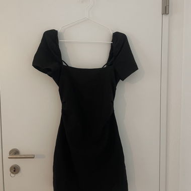 Schwarzes Zara Mini Kleid 