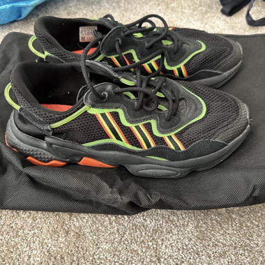 Adidas Sneaker schwarz/neon