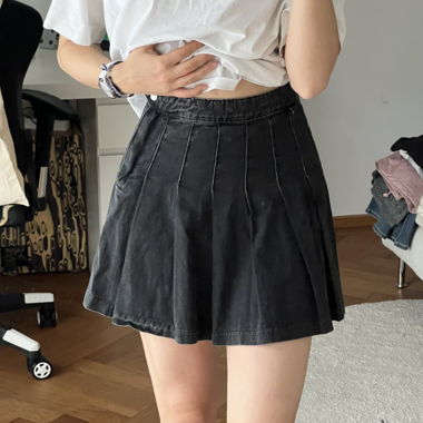 black mini skirt