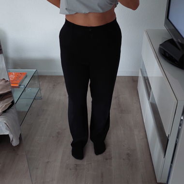 Pantalon noir coupe droite // 40-42