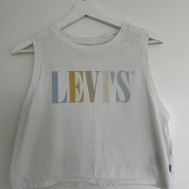 Top Levis 