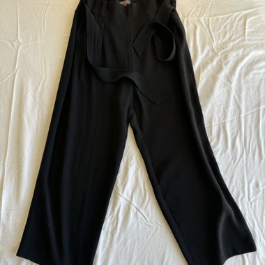 Schwarze Hose