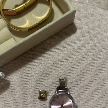 Montre-bracelet pour femme avec chiffres romains