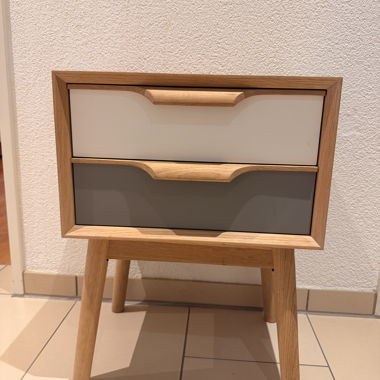 Holznachtkommode