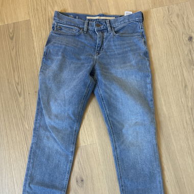 Banana Republic jeans -( never worn )