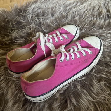 Pinke Converse