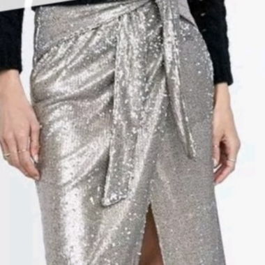 Zara silver party skirt size L - new with tags!