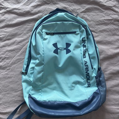Sac à dos Under Armour – Excellent état, prêt