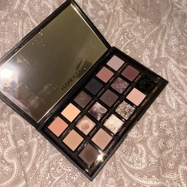 Palette Pretty Grunge Huda Beauty