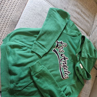 Sweat-shirt jamais porté.