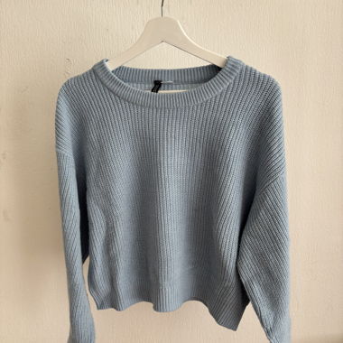 Maglione in maglia blu chiaro