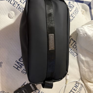 BASER toiletry bag
