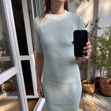 Ivy and Oak hellblaues heavy Strickkleid