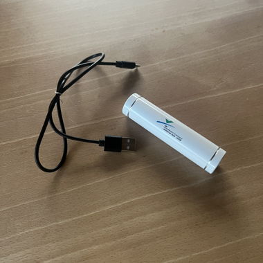 Powerbank/portable battery and charging cable