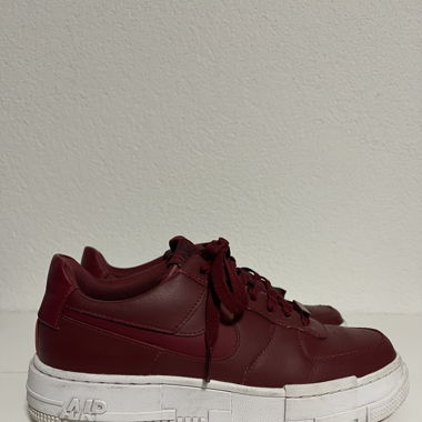 Nike Air Force 1 Pixel