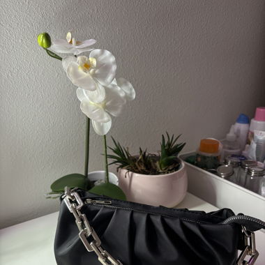 Sac à main noir à bandoulière argenté 