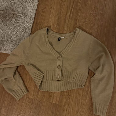 Beige Cropped Cardigan